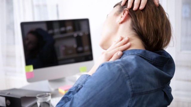 bai-viet/nguyen-nhan-cach-cai-thien-va-phong-ngua-thoai-hoa-dot-song-co-o-nguoi-tre.html