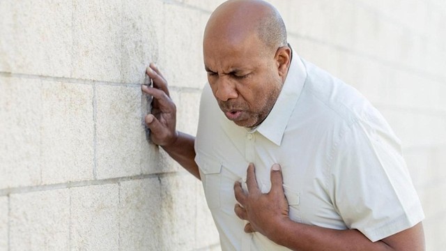 bai-viet/thoai-hoa-cot-song-nguc-co-nguy-hiem-khong-51577.html