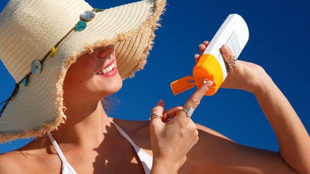 bai-viet/nhung-tac-hai-khi-khong-dung-kem-chong-nang-cho-lan-da-cua-ban.html