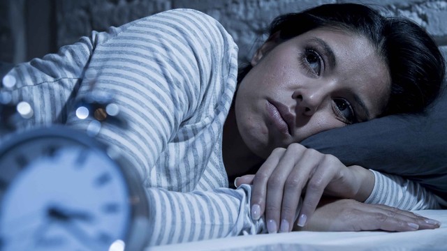 bai-viet/thuc-khuya-co-sut-can-khong-anh-huong-cua-viec-thuc-khuya-doi-voi-suc-khoe.html