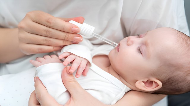 bai-viet/thuoc-ha-sot-cho-tre-so-sinh-sau-tiem-phong-huong-dan-an-toan-va-hieu-qua.html