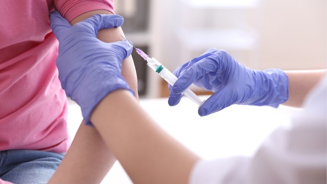 bai-viet/tiem-phong-thuy-dau-o-dau-ha-noi-goi-y-dia-diem-tiem-chung-uy-tin-cho-ban.html