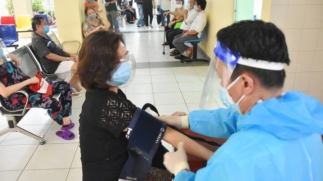 bai-viet/tiem-vac-xin-covid-19-mui-4-co-tac-dung-the-nao-56255.html