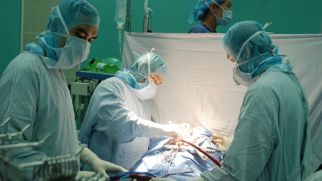 bai-viet/benh-hep-van-tim-song-duoc-bao-lau-phuong-phap-dieu-tri-hep-van-tim.html