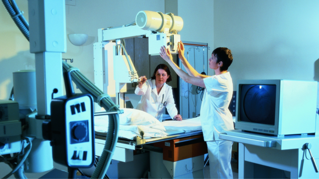 bai-viet/chup-mach-mau-so-hoa-xoa-nen-dsa-la-gi-dung-trong-chan-doan-benh-nao.html