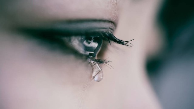 bai-viet/tim-hieu-ve-cau-tao-cua-mang-phim-nuoc-mat-va-anh-huong-cua-no-doi-voi-suc-khoe.html