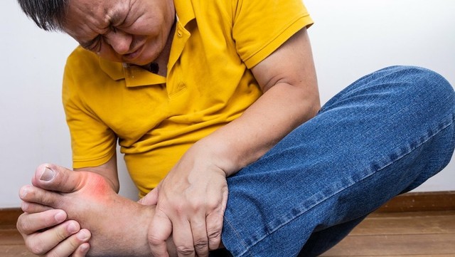 bai-viet/tim-hieu-ve-tinh-the-urat-o-nguoi-bi-benh-gout.html