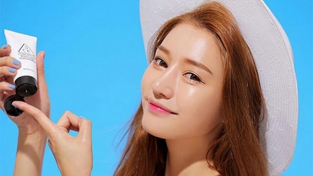 bai-viet/tong-hop-cac-thong-tin-can-biet-khi-chon-kem-chong-nang-mua-he-cho-da-hon-hop-54247.html