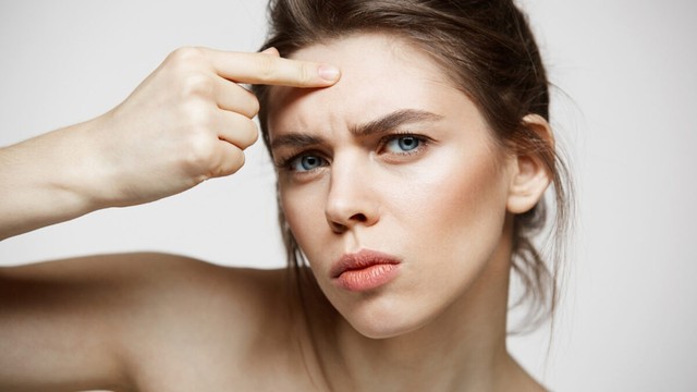 bai-viet/top-4-cach-tri-mun-an-tren-tran-hieu-qua-ngay-tai-nha-67111.html