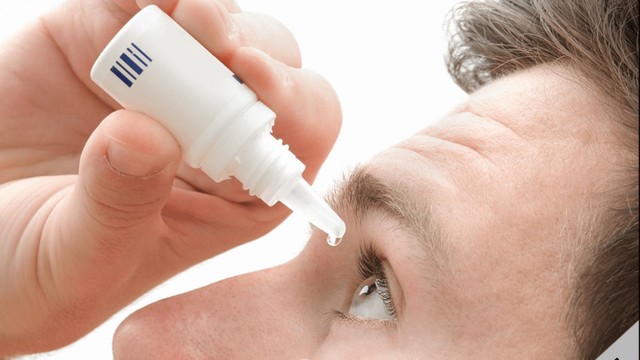 bai-viet/tim-hieu-ve-mot-so-loai-thuoc-nho-mat-khong-chua-corticoid-hien-nay.html