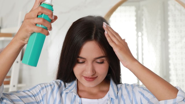 bai-viet/top-5-dau-goi-kho-cho-nguoi-benh-tien-loi-hieu-qua.html