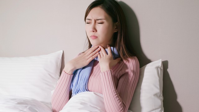 bai-viet/top-san-pham-ho-tro-giam-nhanh-trieu-chung-dau-co-hong-67945.html