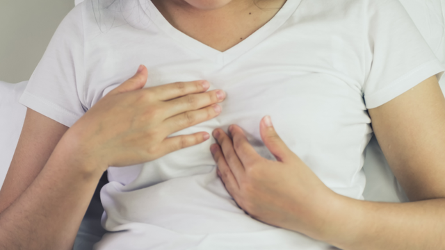 bai-viet/trao-nguoc-dich-da-day-vao-duong-tho-co-nguy-hiem-khong-mot-so-bien-phap-han-che-trao-nguoc-dich-da-day.html