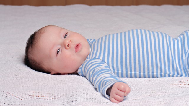 bai-viet/tre-3-thang-tuoi-phat-trien-the-nao-dinh-duong-lich-an-ngu-va-cach-cham-soc.html