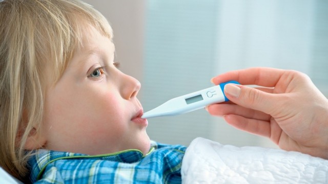 bai-viet/tre-bi-sot-co-uong-duoc-vitamin-a-khong.html