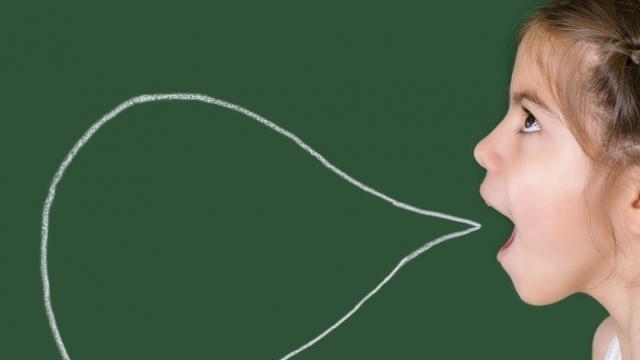 bai-viet/tre-cham-phat-trien-ngon-ngu-dau-hieu-va-cach-can-thiep-kip-thoi.html