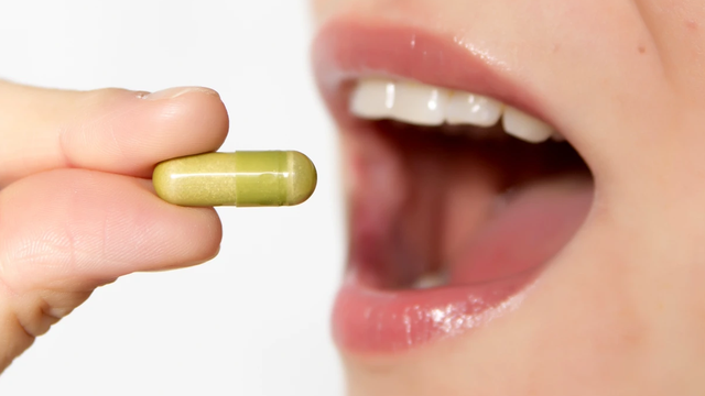 bai-viet/tre-em-va-nguoi-lon-tuoi-kho-uong-thuoc-phai-lam-sao.html