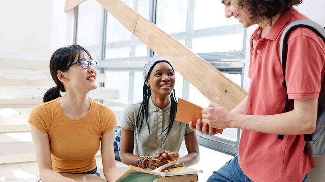 bai-viet/tri-thong-minh-cam-xuc-eq-la-gi-ren-luyen-tri-tue-cam-xuc-nhu-the-nao.html