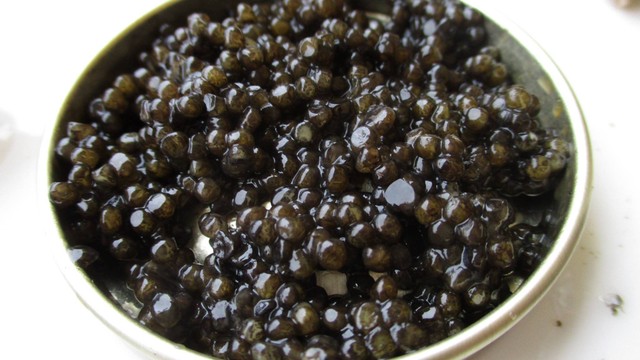 bai-viet/trung-ca-tam-caviar-va-nhung-gia-tri-suc-khoe-cao-cap-it-ai-biet.html