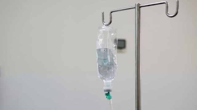 bai-viet/truyen-nuoc-bien-mat-bao-lau-va-khi-nao-can-truyen-nuoc-bien.html