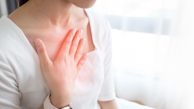 bai-viet/tuc-nguc-kho-tho-nuot-nghen-nguyen-nhan-va-cach-dieu-tri.html