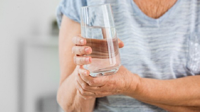 bai-viet/u-tai-run-chan-tay-phai-lam-sao-57628.html