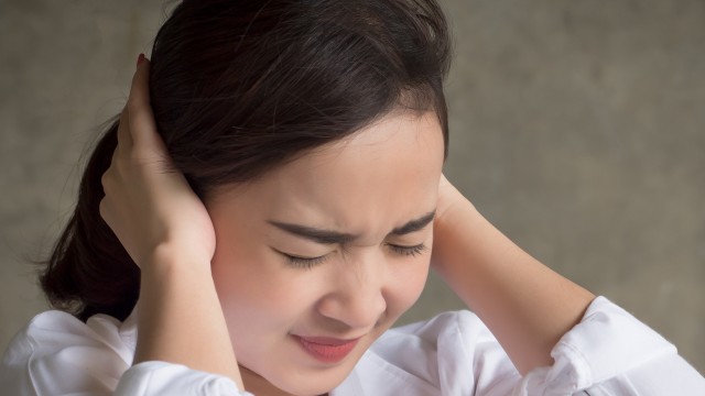 bai-viet/cach-khac-phuc-u-tai-sau-khi-ngoay-tai-khong-dung-cach-55250.html