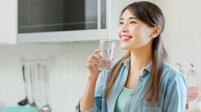 bai-viet/uong-nuoc-nhieu-co-hai-than-khong-cach-dieu-chinh-va-duy-tri-luong-nuoc-hop-ly.html