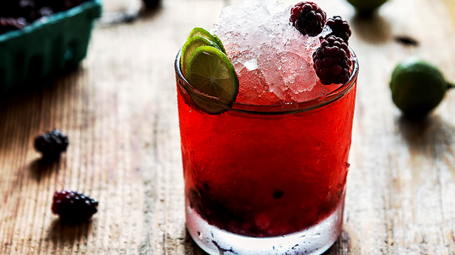 bai-viet/uong-nuoc-dau-tam-luc-nao-la-tot-nhat-cho-suc-khoe-va-lam-dep-70644.html