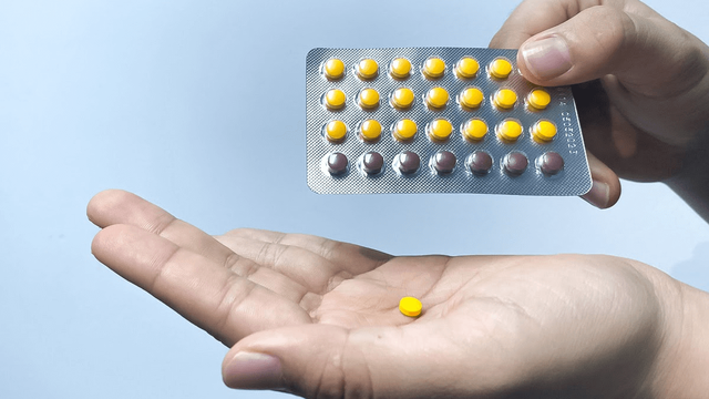 bai-viet/uong-thuoc-tranh-thai-bi-noi-mun-la-do-dau.html