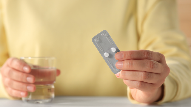 bai-viet/uong-thuoc-tranh-thai-khan-cap-nhieu-co-sao-khong-luu-y-khi-dung-thuoc.html