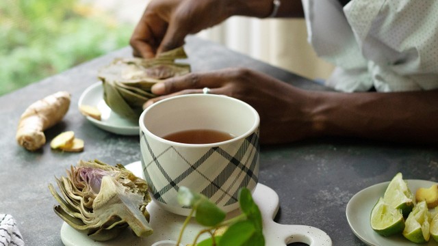 bai-viet/uong-tra-atiso-voi-gung-mang-den-loi-ich-gi-cho-suc-khoe.html