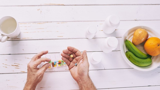 bai-viet/uong-vitamin-e-va-sat-cung-luc-co-duoc-khong.html