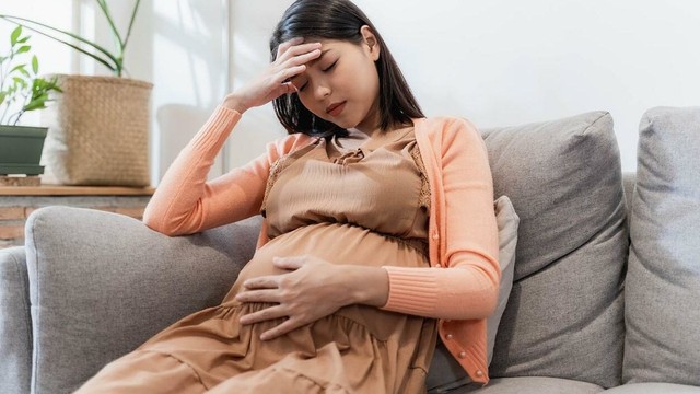 bai-viet/vi-sao-me-bau-bi-son-tieu-khi-mang-thai.html