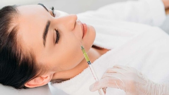 bai-viet/vi-sao-phuong-phap-dung-te-bao-goc-tri-seo-ro-lai-rat-duoc-ua-chuong.html