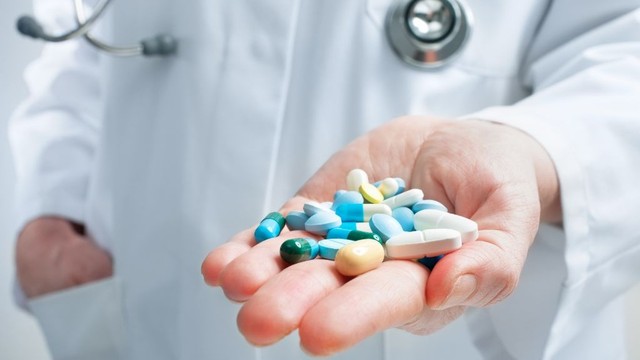 bai-viet/viem-tinh-hoan-uong-thuoc-gi-nhung-luu-y-can-biet-khi-dieu-tri-viem-tinh-hoan.html