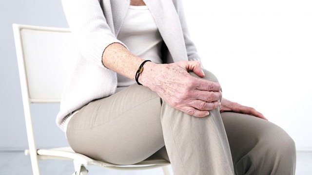 bai-viet/voi-hoa-day-chang-benh-ly-gay-dau-nhuc-khop-va-cach-khac-phuc.html