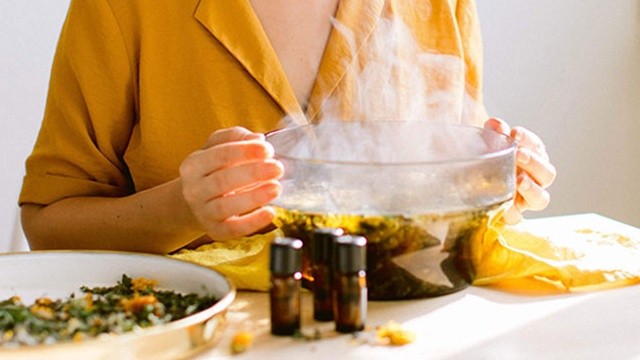 bai-viet/xong-mui-bang-sa-hoac-gung-va-nhung-tac-dung-tich-cuc-cho-nguoi-benh-59130.html