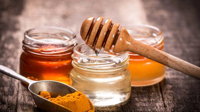 bai-viet/11-tac-dung-cua-tinh-bot-nghe-mat-ong-ban-nhat-dinh-phai-biet.html