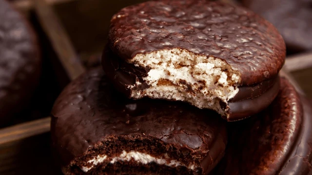 bai-viet/thac-mac-mot-cai-banh-choco-pie-bao-nhieu-calo-70913.html