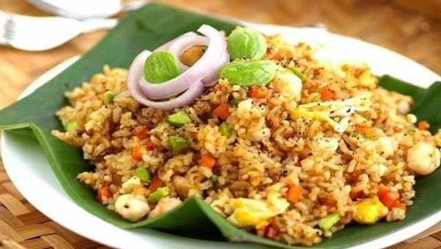 bai-viet/1-dia-com-chien-bao-nhieu-calo.html