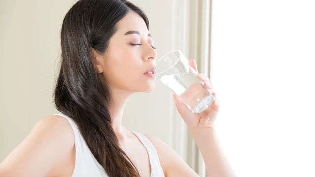 bai-viet/4-dieu-nen-lam-vao-buoi-sang-giam-lao-hoa-da.html