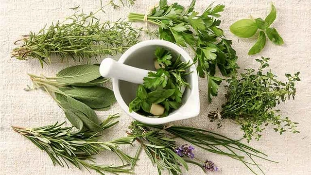 bai-viet/cac-bai-thuoc-dan-gian-chua-viem-khop-dang-thap-hieu-qua-60008.html