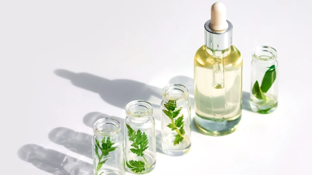 bai-viet/5-loai-duong-chat-cham-soc-da-cang-dung-som-cang-tre-lau.html