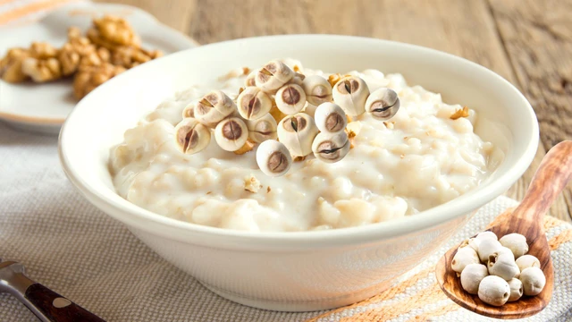 bai-viet/5-tac-dung-cua-chao-bo-cau-hat-sen-doi-voi-suc-khoe.html