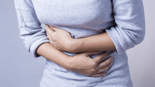 bai-viet/5-thuc-pham-tranh-ngay-khi-bi-day-hoi-chuong-bung.html