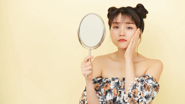 bai-viet/6-dau-hieu-canh-bao-collagen-dang-suy-giam.html