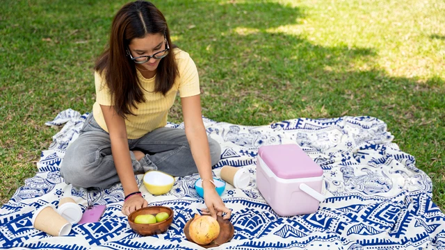 bai-viet/6-mon-nen-an-ban-ngay-de-da-duoc-chong-nang-tu-ben-trong-goi-y-tu-dinh-duong.html