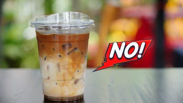 6 nhóm người không nên uống cà phê sữa dù thích đến mấy