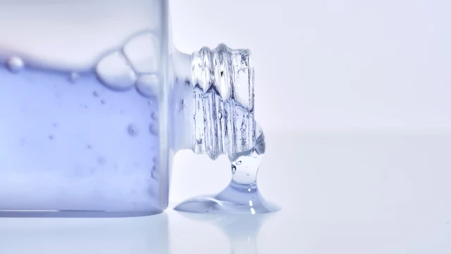 bai-viet/6-san-pham-cham-soc-da-phu-nu-tuoi-40-nen-su-dung.html